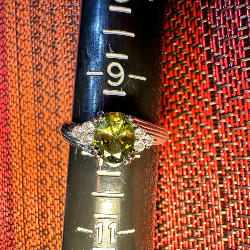 Fragrant Jewels Olive Green and Silver Ring